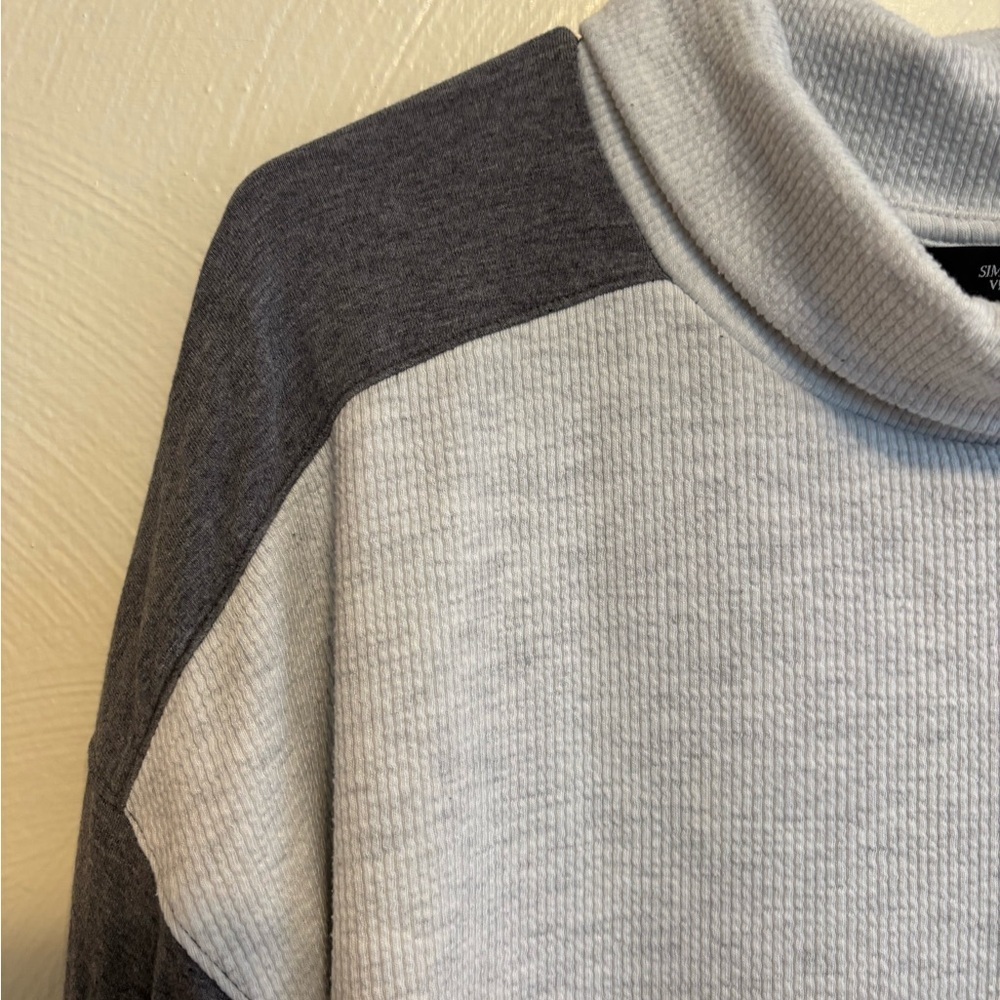 🩶 Simply Vera Vera Wang Colorblock Waffle Knit Pullover (Size M) - Picture 6 of 8